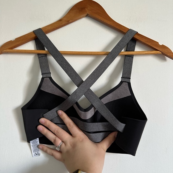 Nike Studio Light Support Strappy Athletic Sports Bra size XS EUC - Picture 11 of 15